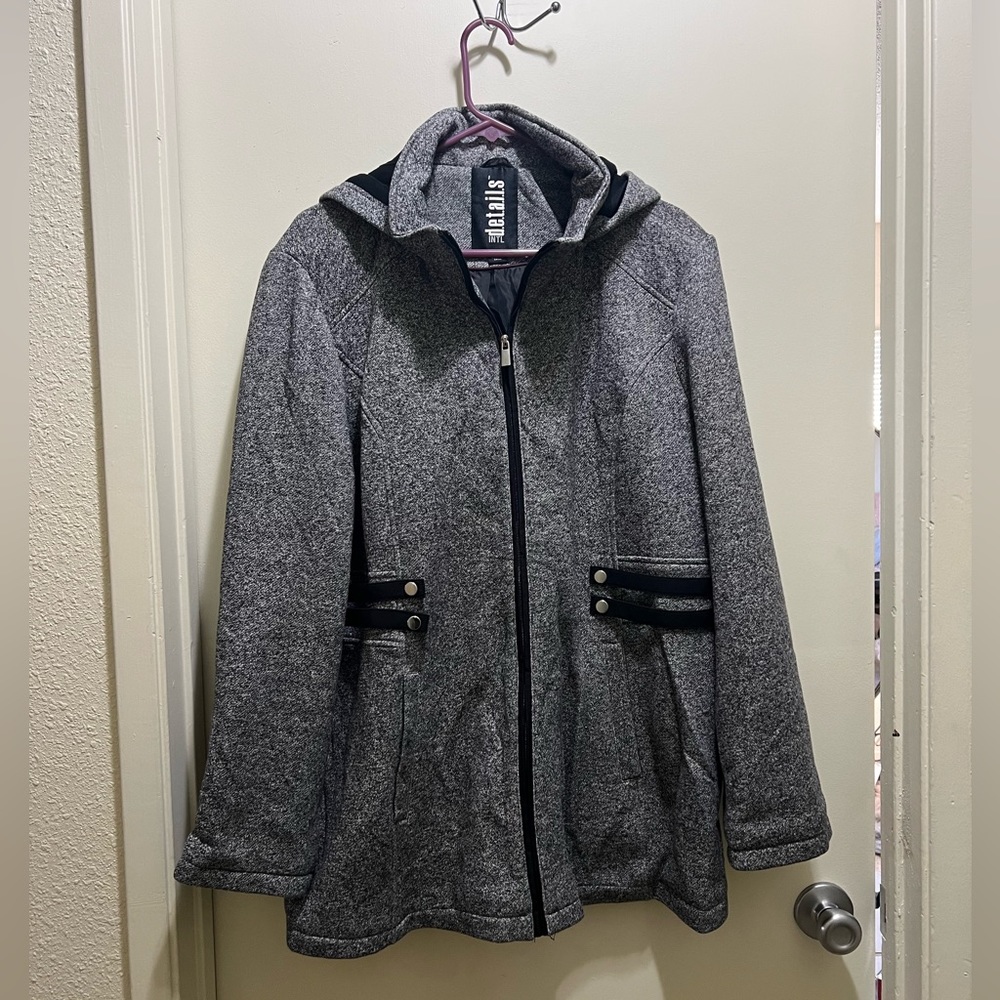 Women’s plus size jacket by Details Intl. Size XXL.